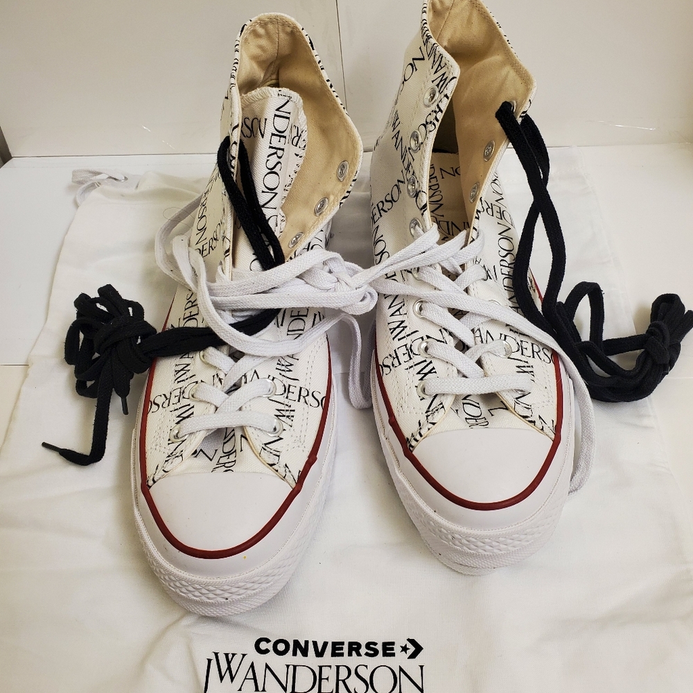 New converse unisex white sneakers size mens 10.5 women's 12.5